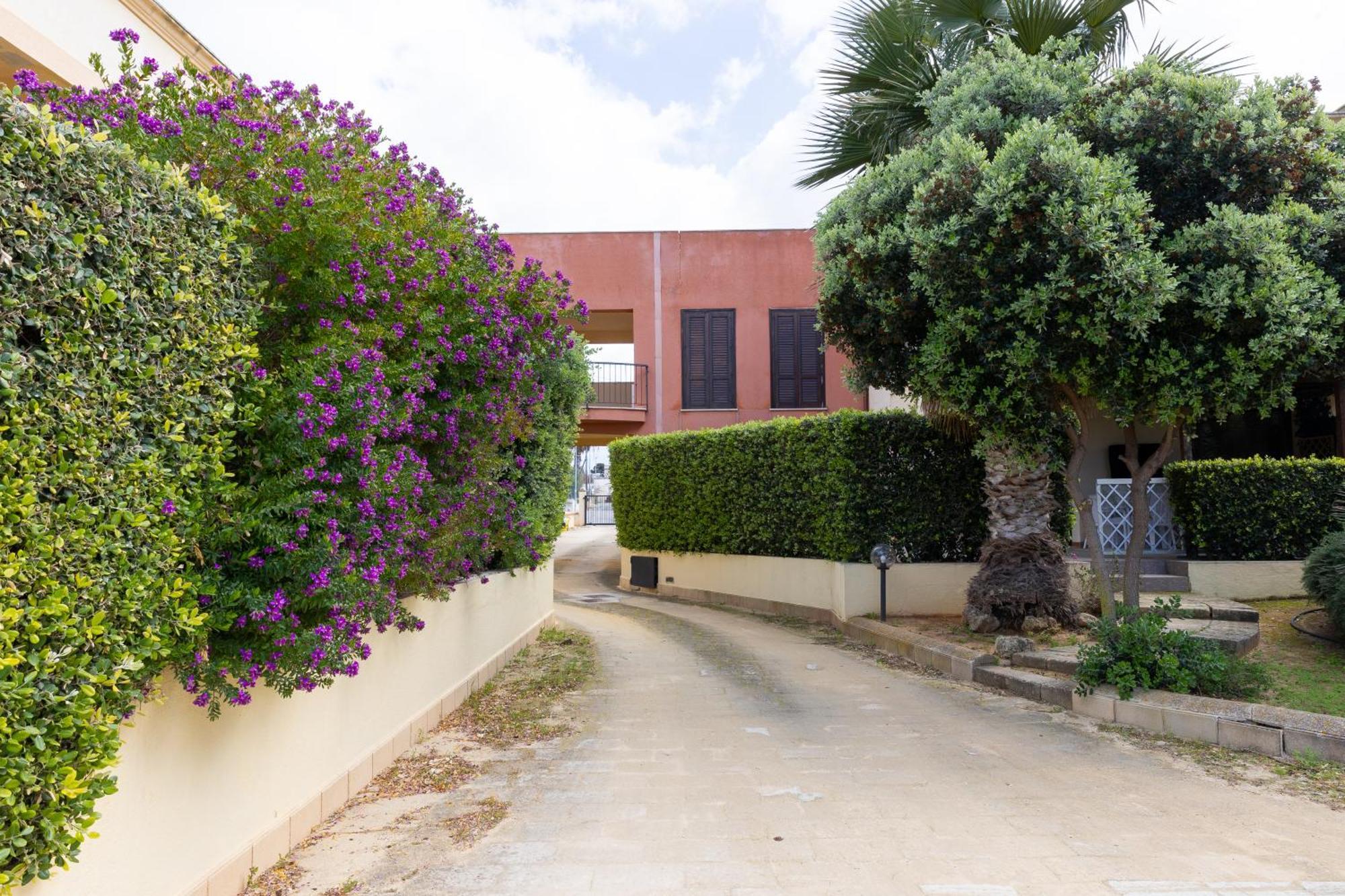 Holiday home Lo Stagnone Volante - In *